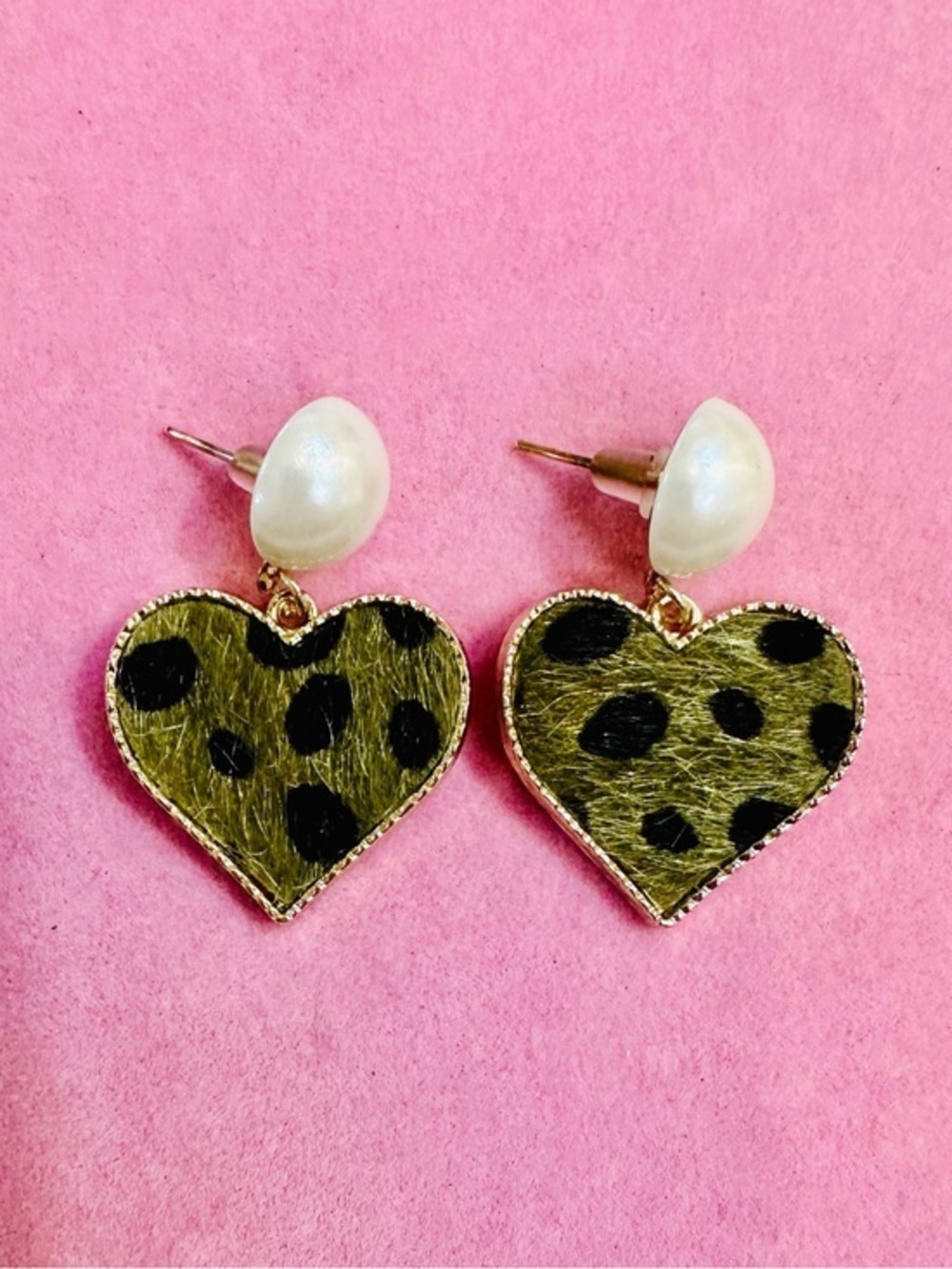 NWT Leopard Heart Drop Earrings